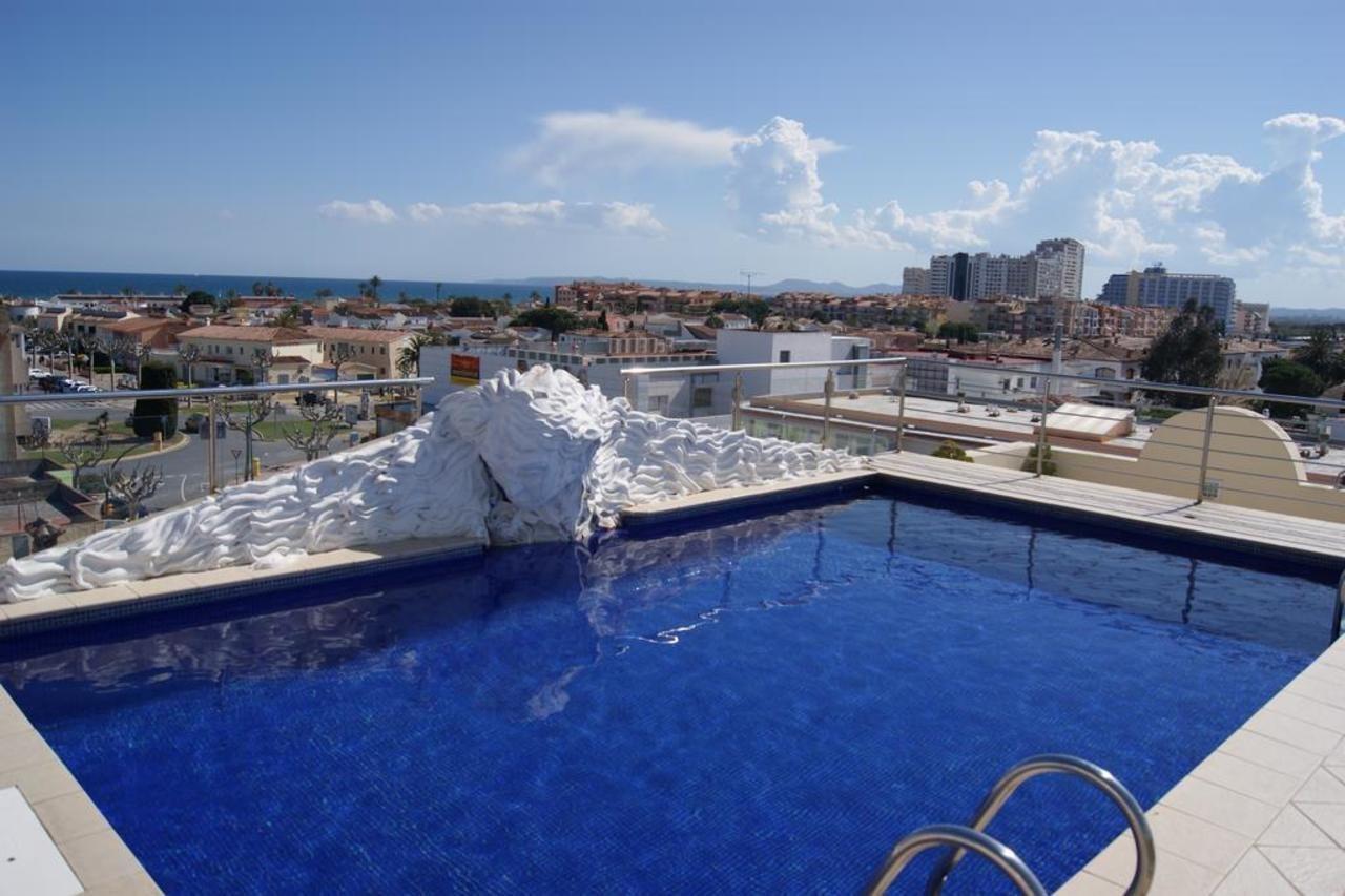 Apartaments Bt Vent De Garbi Емпуриабрава Екстериор снимка