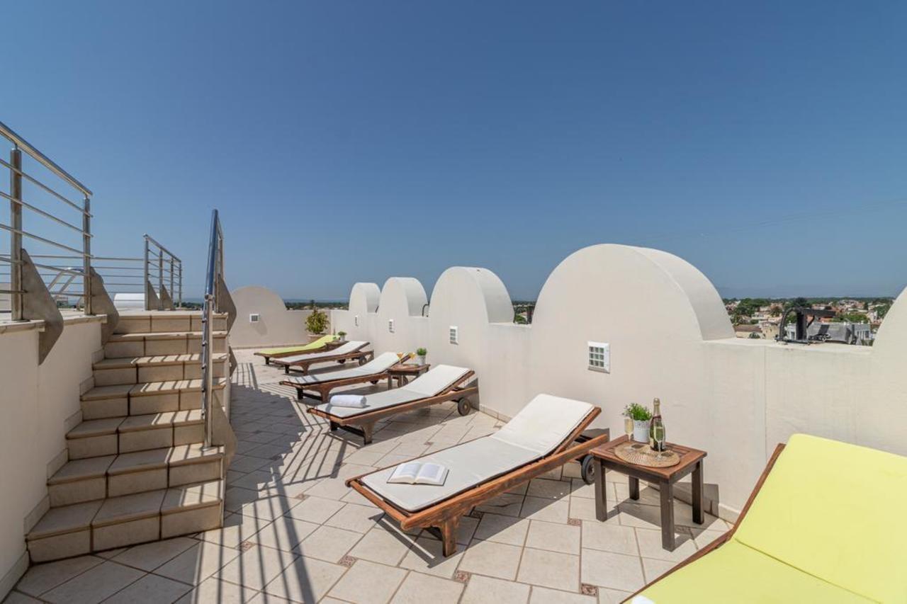 Apartaments Bt Vent De Garbi Емпуриабрава Екстериор снимка