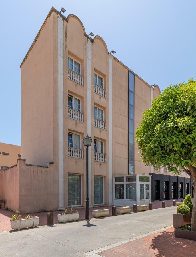 Apartaments Bt Vent De Garbi Емпуриабрава Екстериор снимка