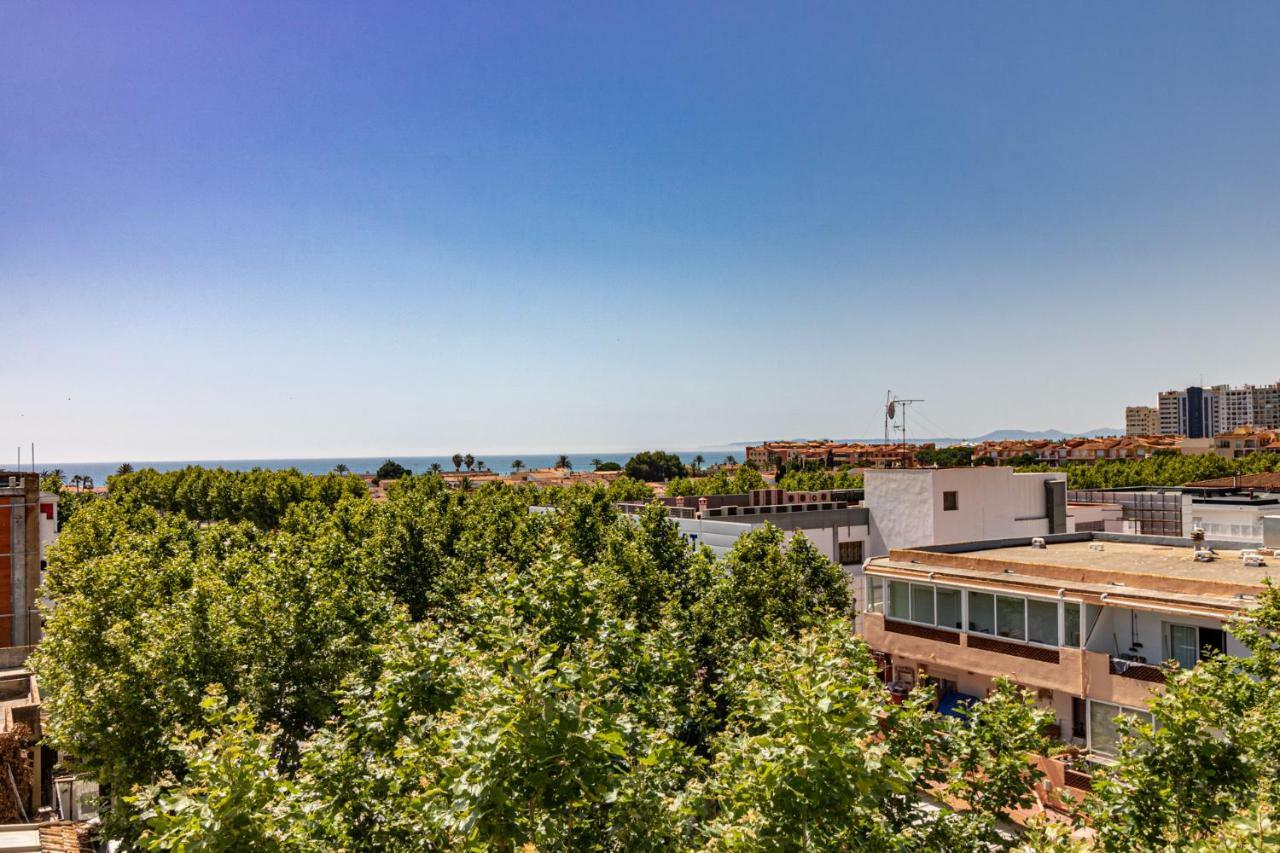 Apartaments Bt Vent De Garbi Емпуриабрава Екстериор снимка